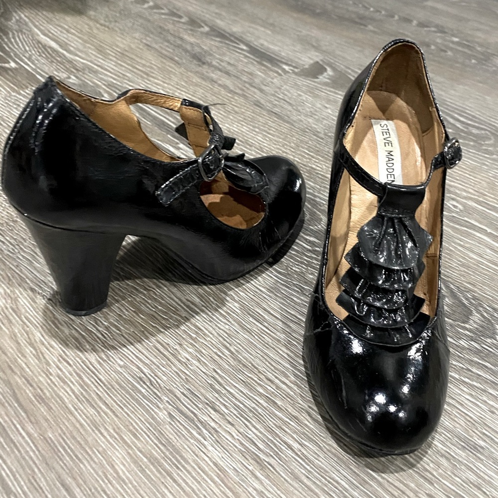 Steve Madden Black Pumps 6
